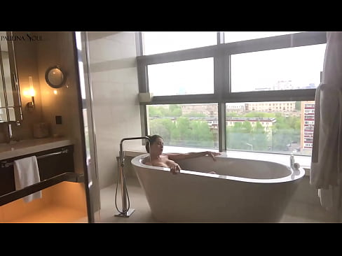 ❤️ Napakalaking babe madamdamin jerking off ang kanyang puki sa banyo ️ Homemade porn sa amin ☑